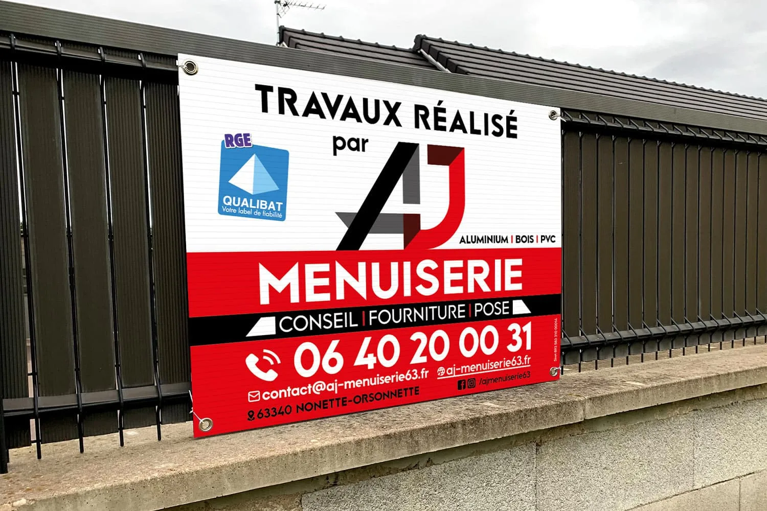 Design et impression des akilux d'AJ Menuiserie, entreprise de menuiserie extérieure à Issoire - Creartwork Communication